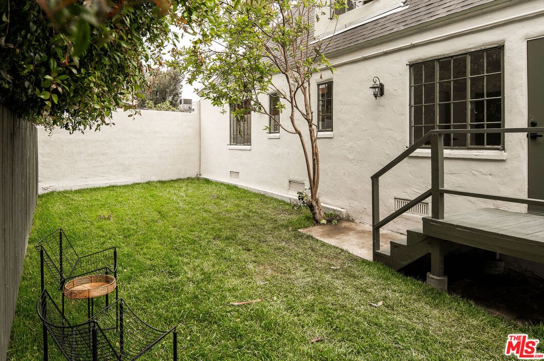 940 Hauser Blvd, Los Angeles CA  90036-4724 exterior