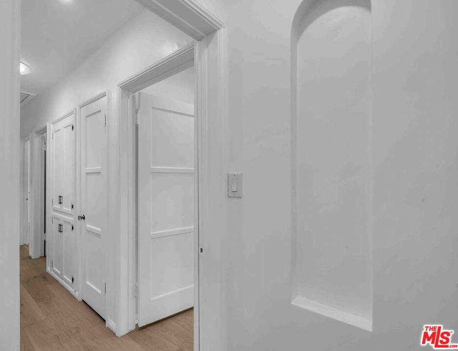 7907 Bleriot Ave, Los Angeles CA  90045-3003 exterior