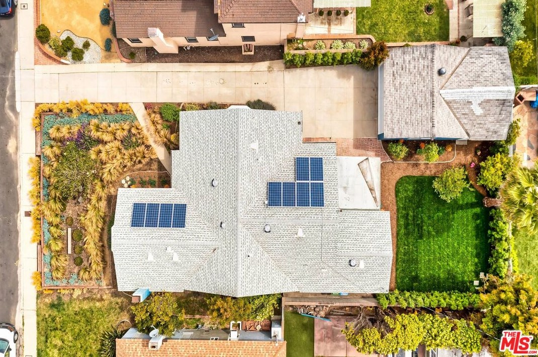 7907 Bleriot Ave, Los Angeles CA  90045-3003 exterior