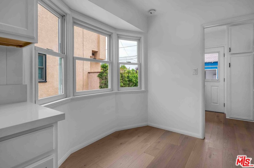 7907 Bleriot Ave, Los Angeles CA  90045-3003 exterior