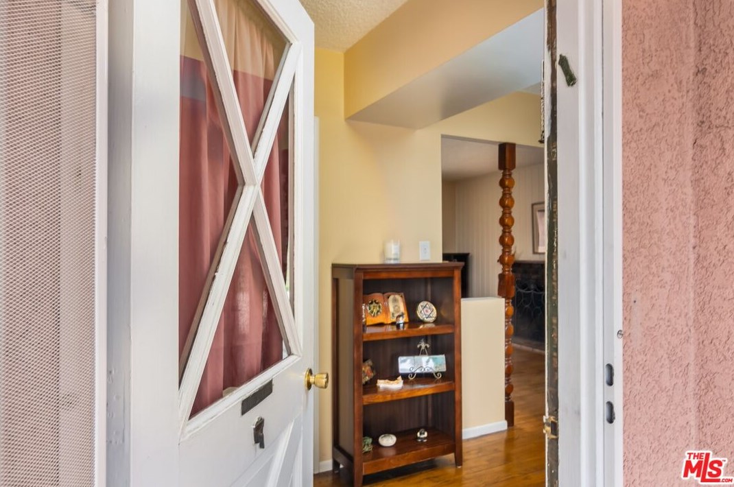 13133 Crewe St, North Hollywood, CA 91605