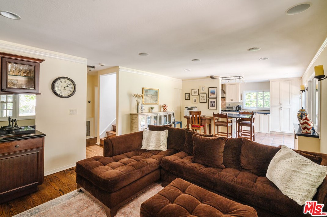 10568 Blythe Ave, Los Angeles CA  90064-3342 exterior