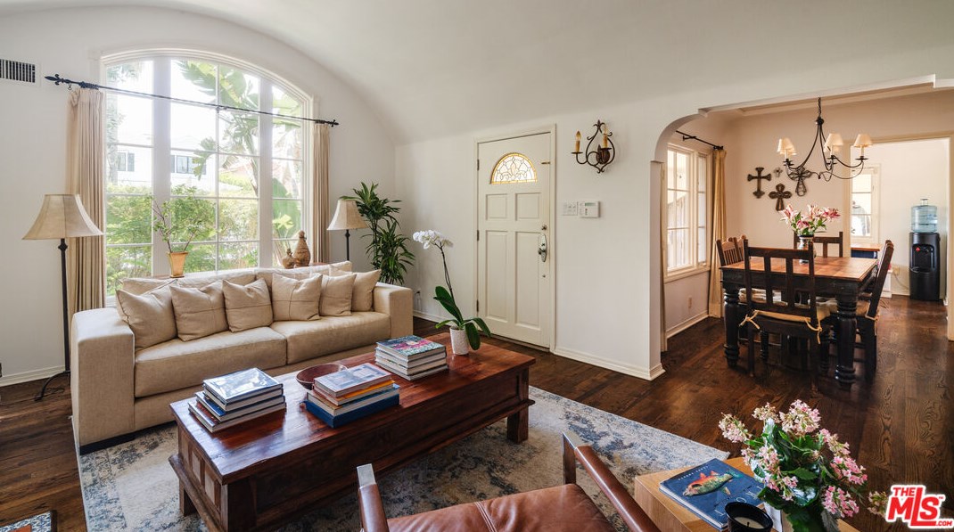 10568 Blythe Ave, Los Angeles CA  90064-3342 exterior