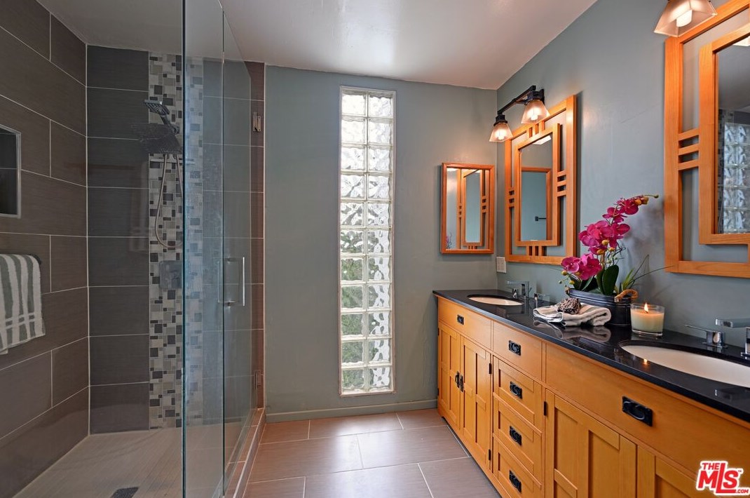 10597 Cushdon Ave, Los Angeles CA  90064-3336 exterior