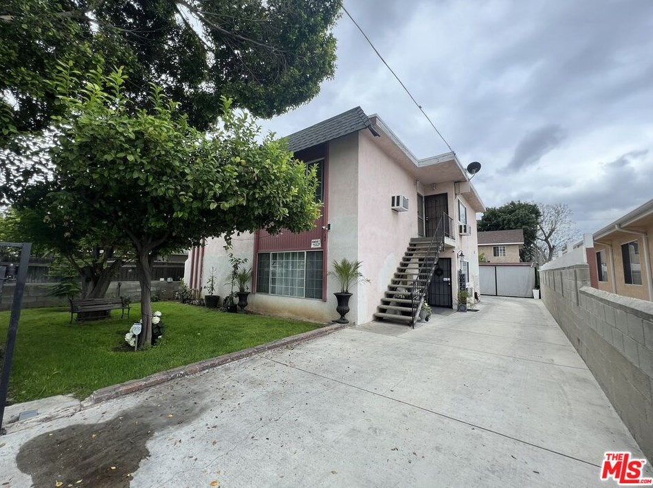 722 Coronel St, San Fernando, CA 91340