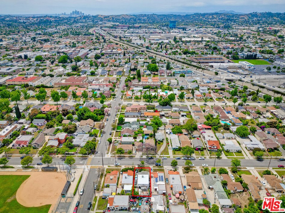 832 8 St, Alhambra CA  91801-4633 exterior