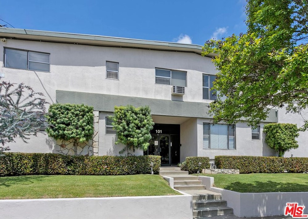 101 Beacon St, Alhambra, CA 91801-3815