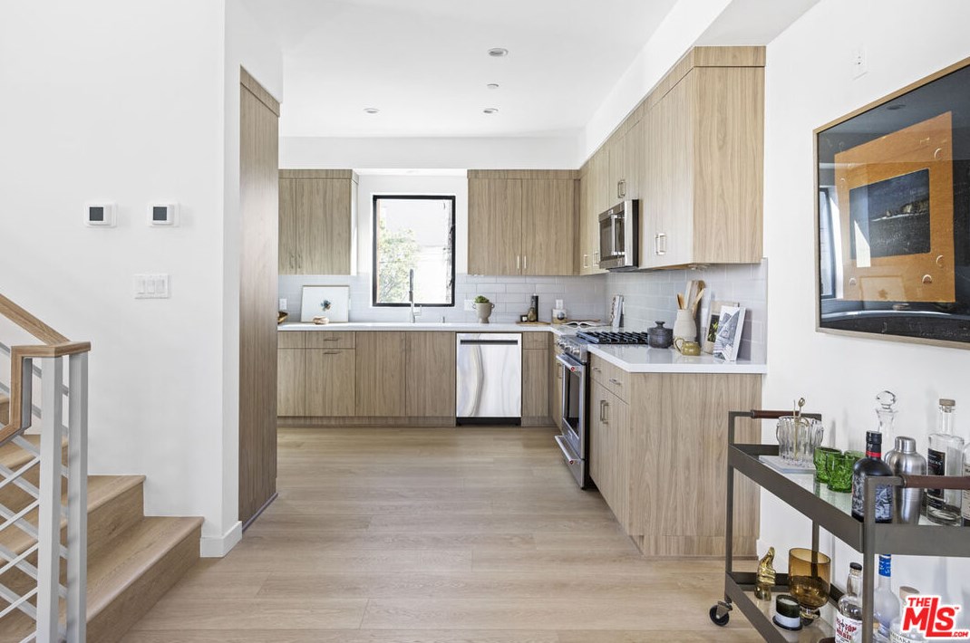 3411 Fletcher Dr, Los Angeles CA  90065-2955 exterior