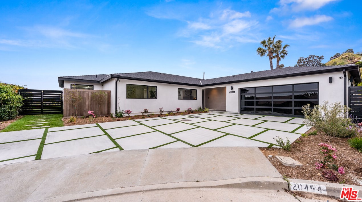 20494 Royal Stone Dr, Malibu, CA 90265-5346