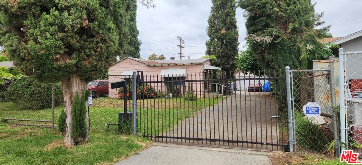 15209 Cohasset St, Van Nuys, CA 91405