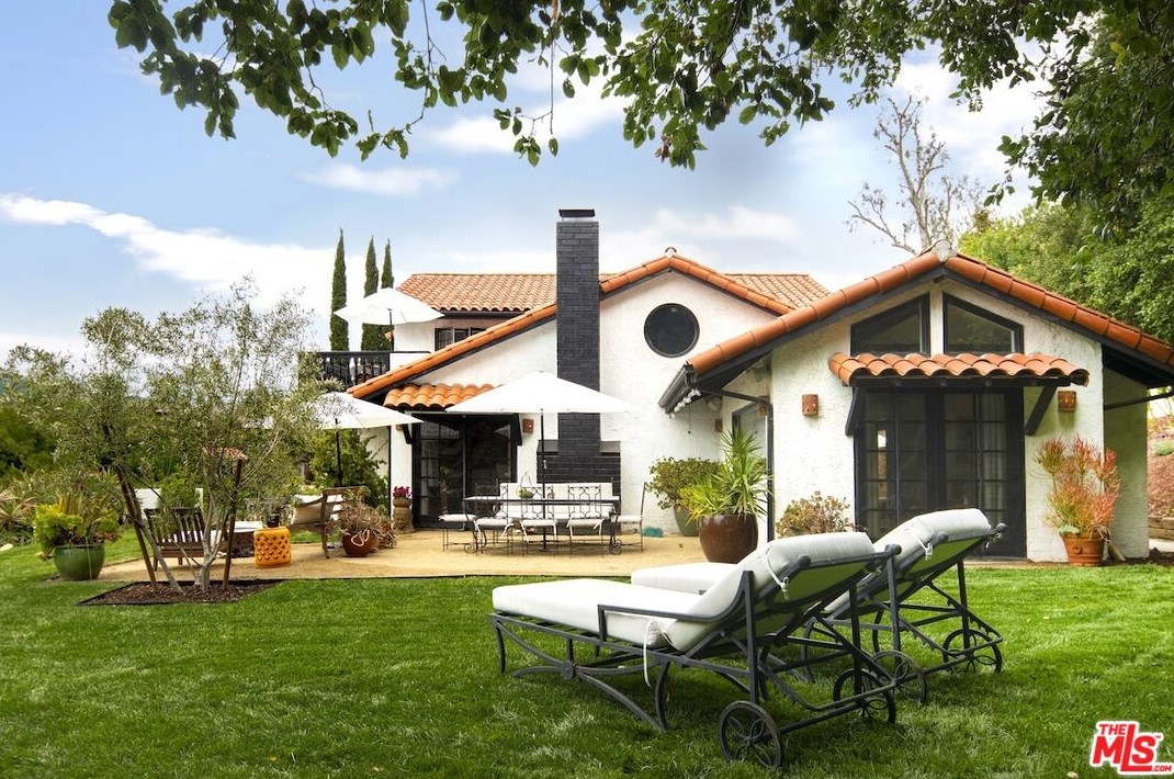 142 Muerdago Rd, Topanga, CA 90290