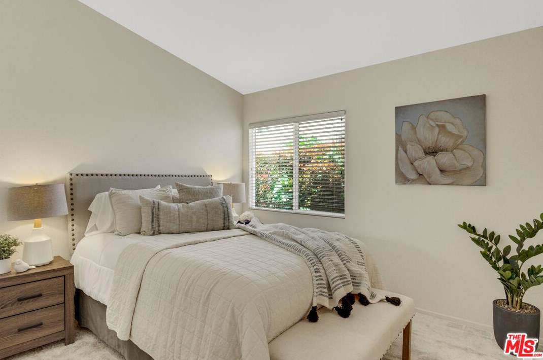 665 Twin Hills Dr, Banning CA  92220-5229 exterior