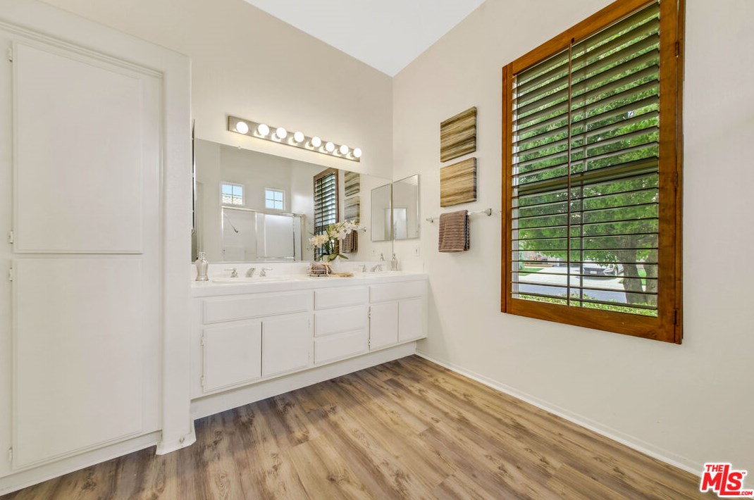 665 Twin Hills Dr, Banning CA  92220-5229 exterior