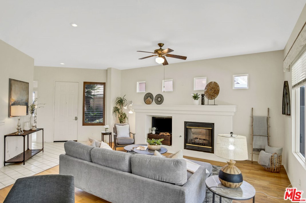 665 Twin Hills Dr, Banning CA  92220-5229 exterior