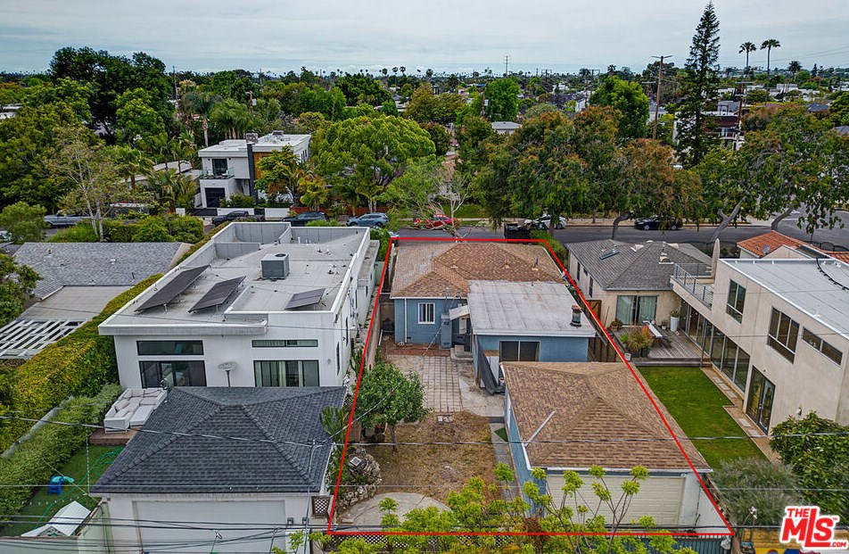 3612 Maplewood Ave, Los Angeles CA 90066-3022 exterior