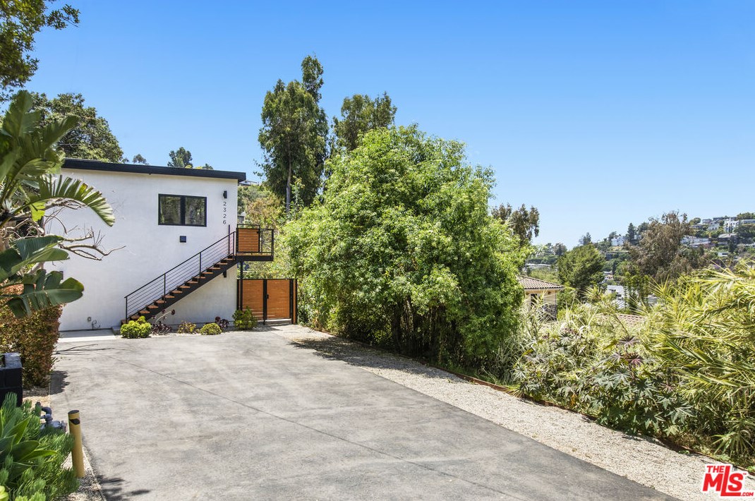 2326 Ewing St, Los Angeles CA  90039-3125 exterior