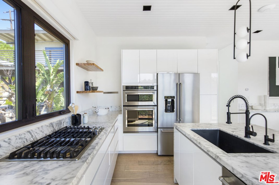 2326 Ewing St, Los Angeles CA  90039-3125 exterior