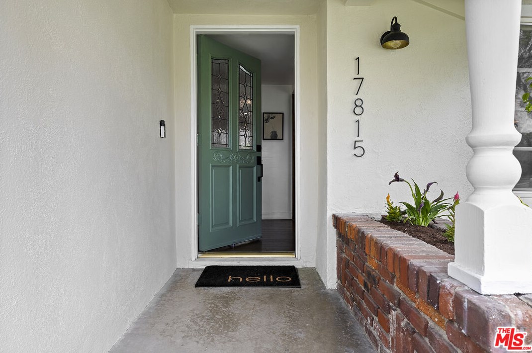 17815 Hiawatha St, San Fernando, CA 91344