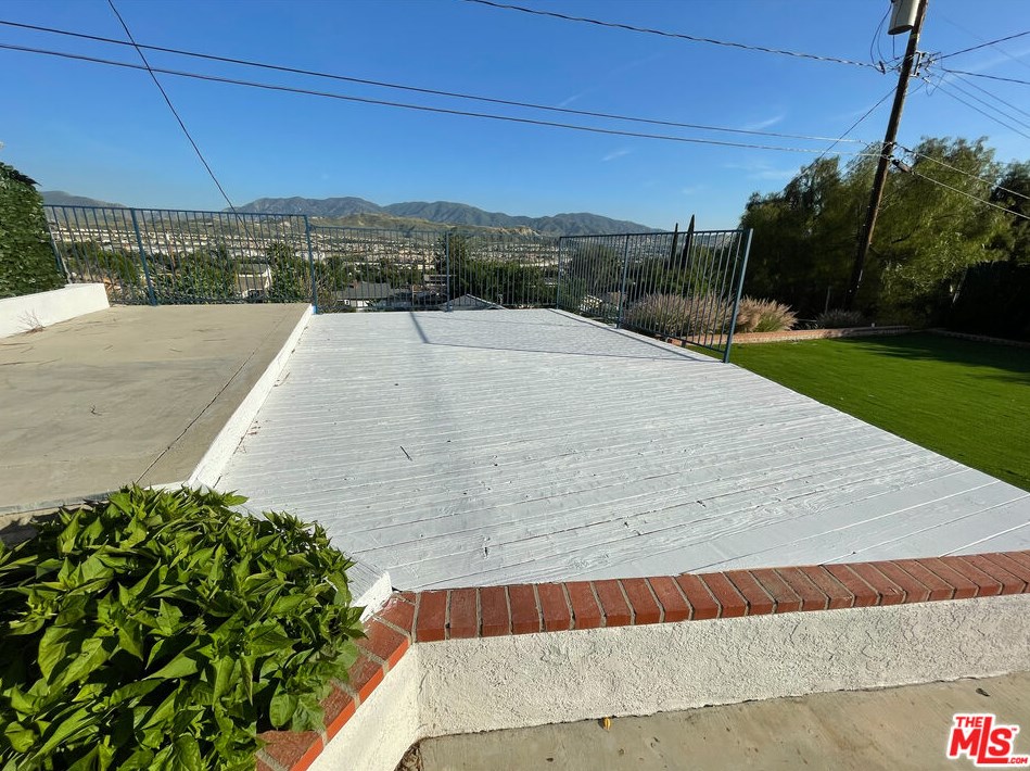 17840 Wildridge Ln, Santa Clarita, CA 91387