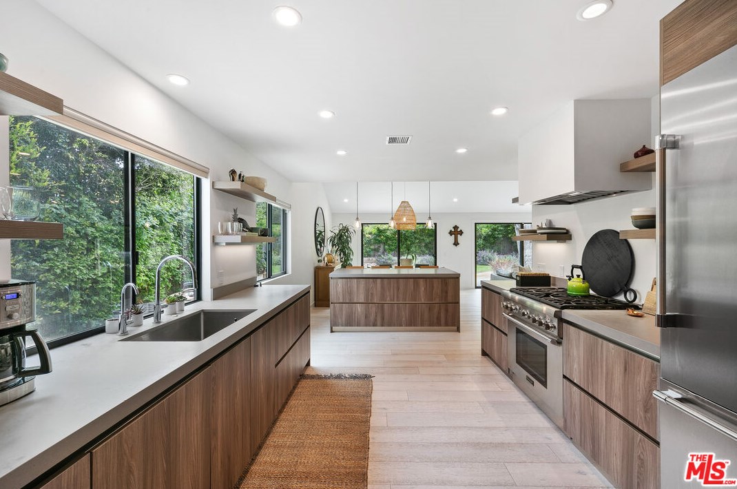 5925 Paseo Canyon Dr, Malibu, CA 90265