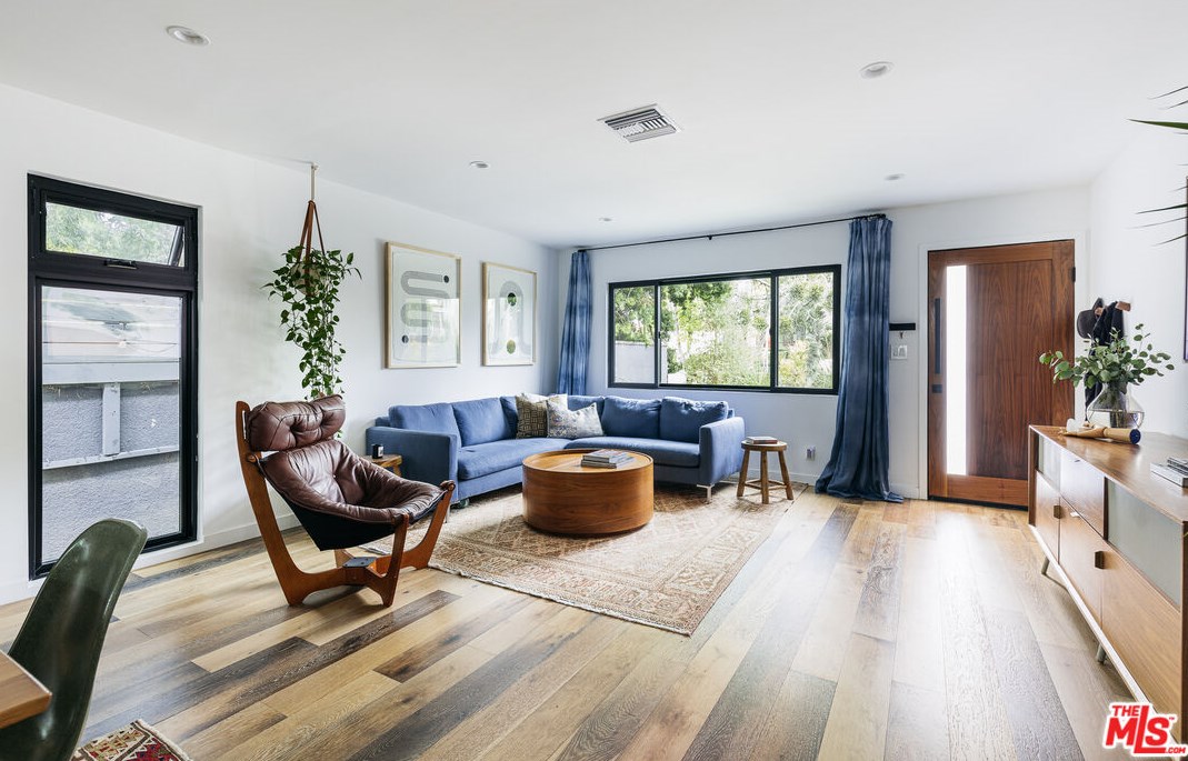 3952 Revere Ave, Los Angeles CA  90039-1622 exterior