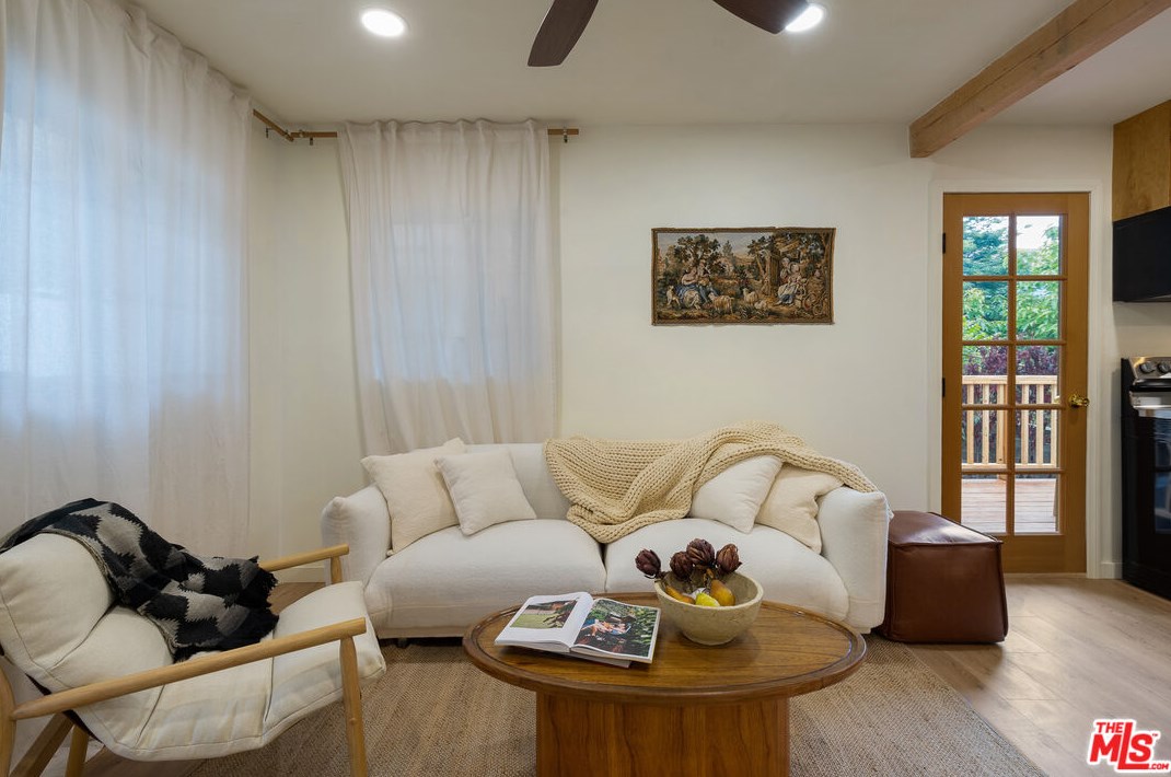 3174 Weldon Ave, Los Angeles CA  90065-2953 exterior