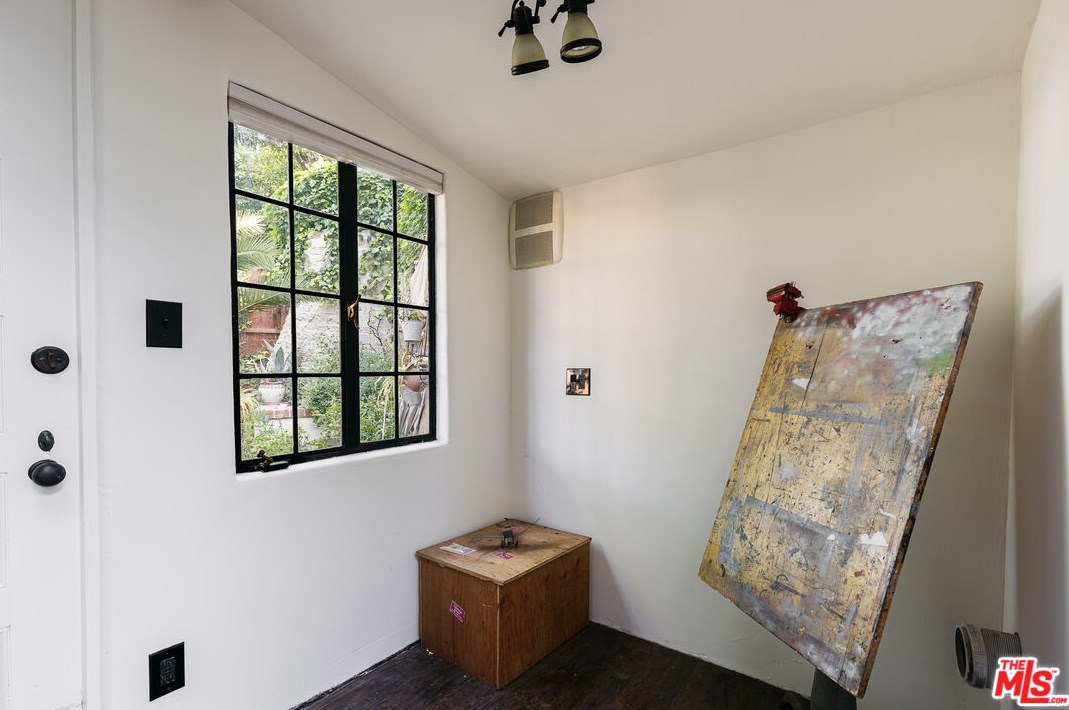 2443 Gower St, Los Angeles CA  90004-1303 exterior
