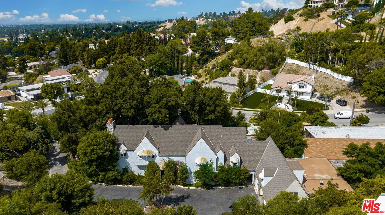 17229 Midwood Dr, San Fernando, CA 91344-2453