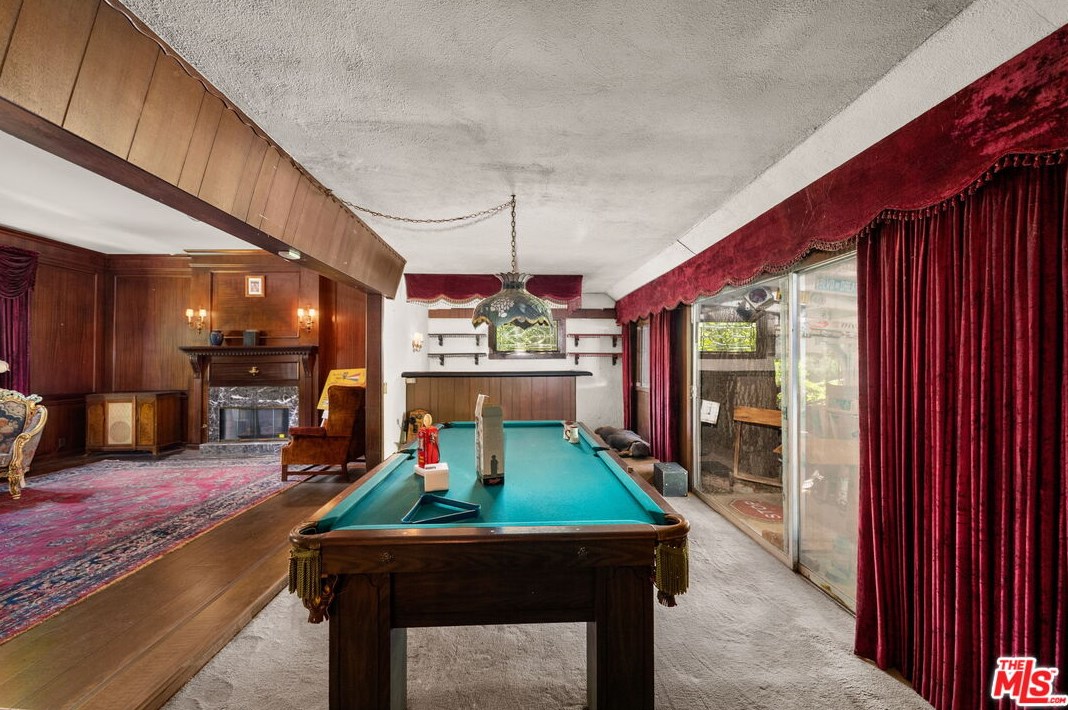 17229 Midwood Dr, San Fernando CA  91344-2453 exterior