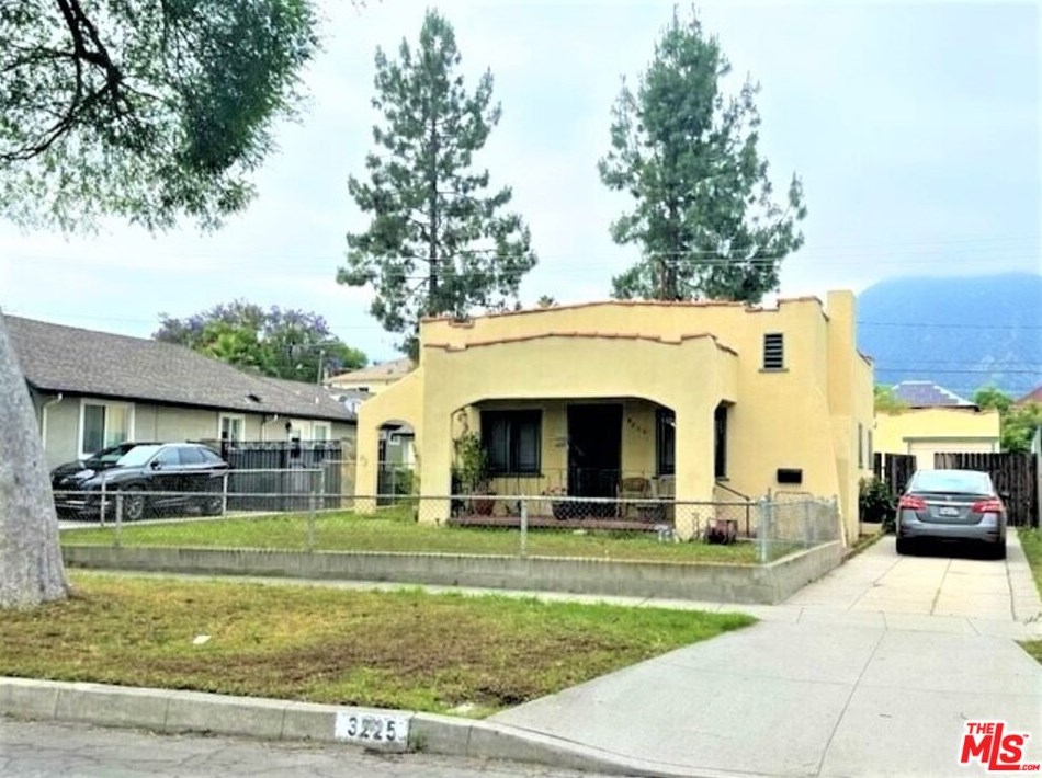 3225 La Tierra St, Pasadena, CA 91107