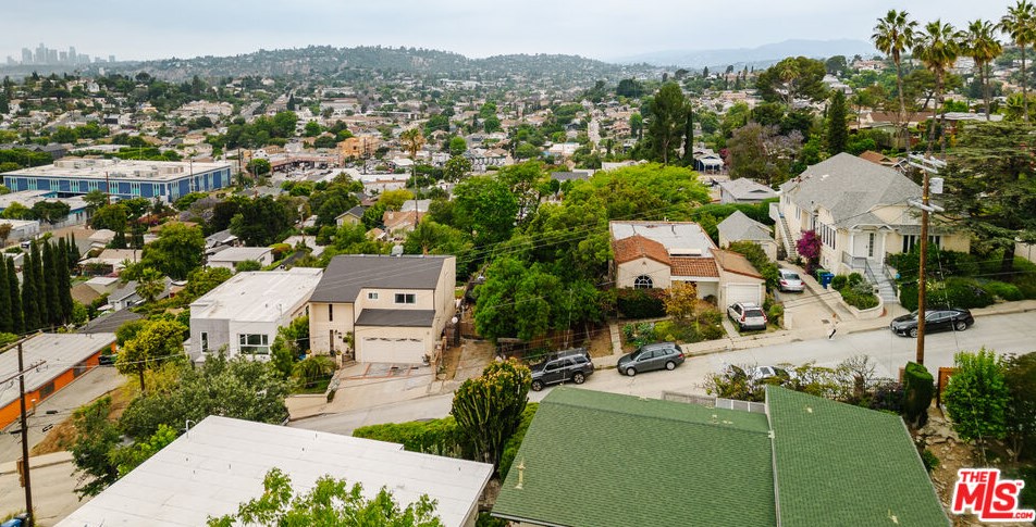 357 Marie Ave, Los Angeles CA  90042-2115 exterior