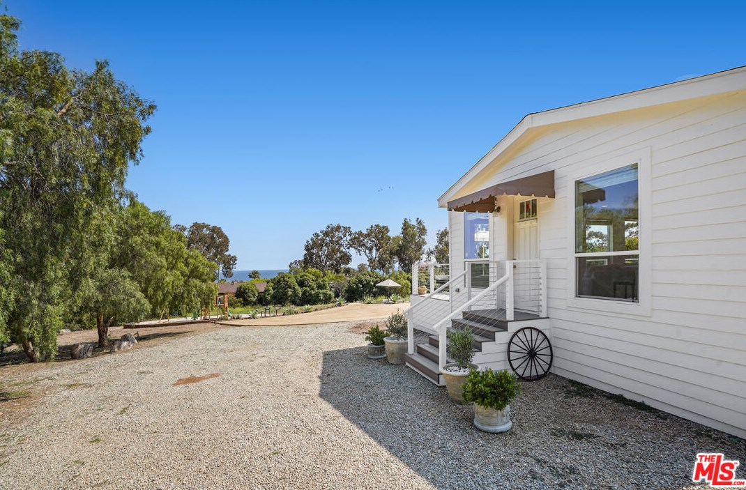 27333 Pacific Coast Hwy #unit A, Malibu, CA 90265