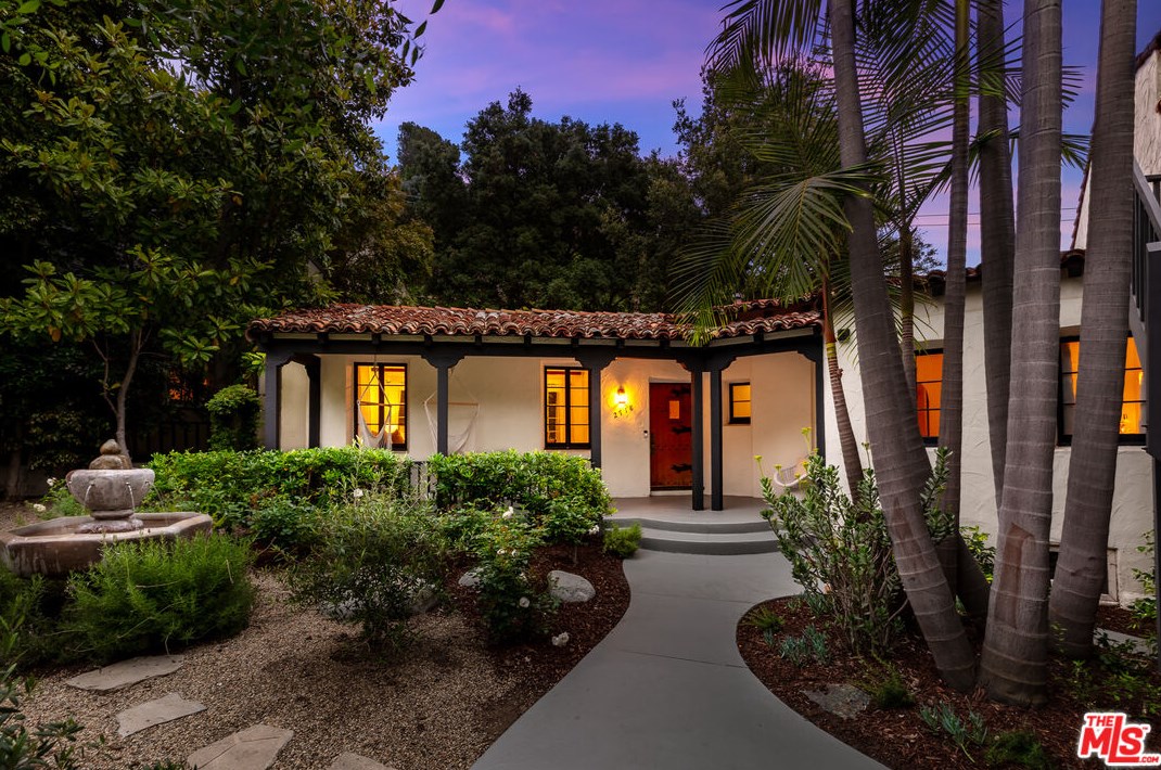2718 Westshire Dr, Los Angeles CA  90068-1930 exterior