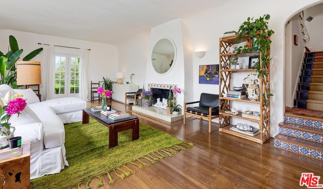 3346 Knoll Dr, Los Angeles CA  90068-1520 exterior