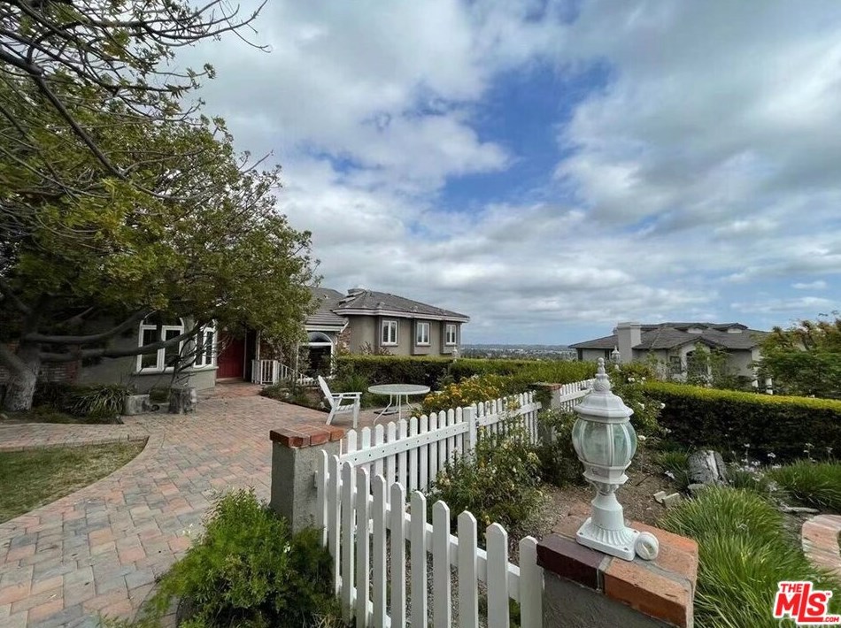 230 Flowerfield Ln, La Habra, CA 90631