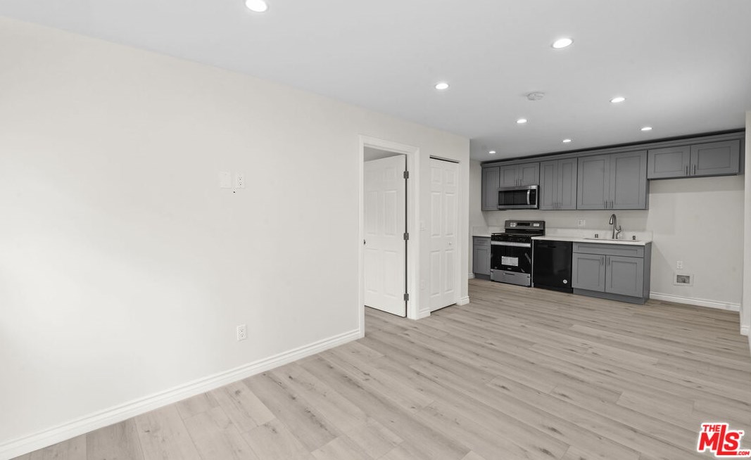 18352 Domino St, Los Angeles, CA 91335