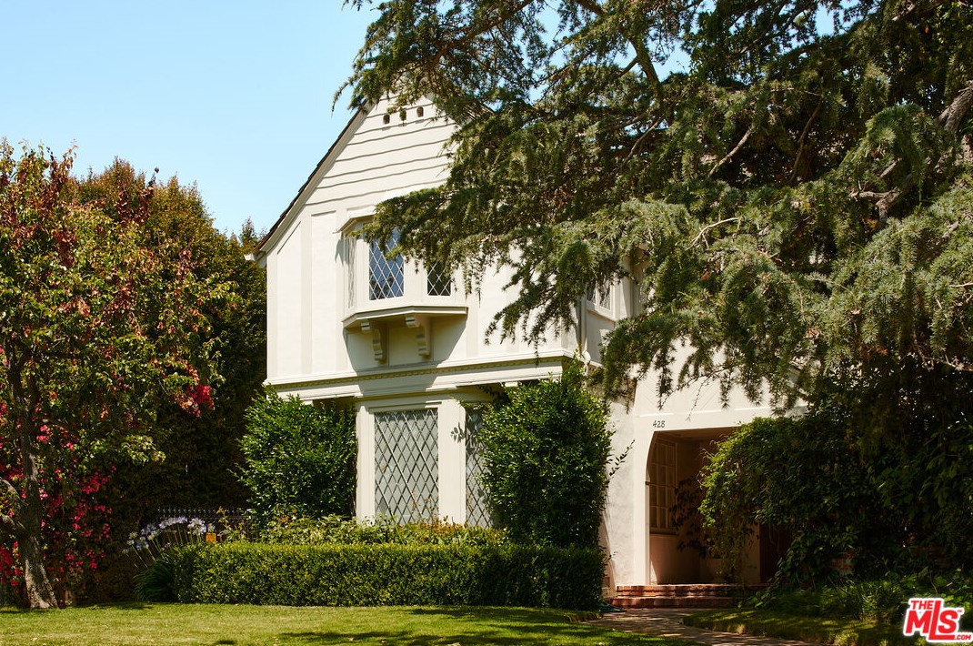 428 Las Palmas Ave, Los Angeles, CA 90004-1016