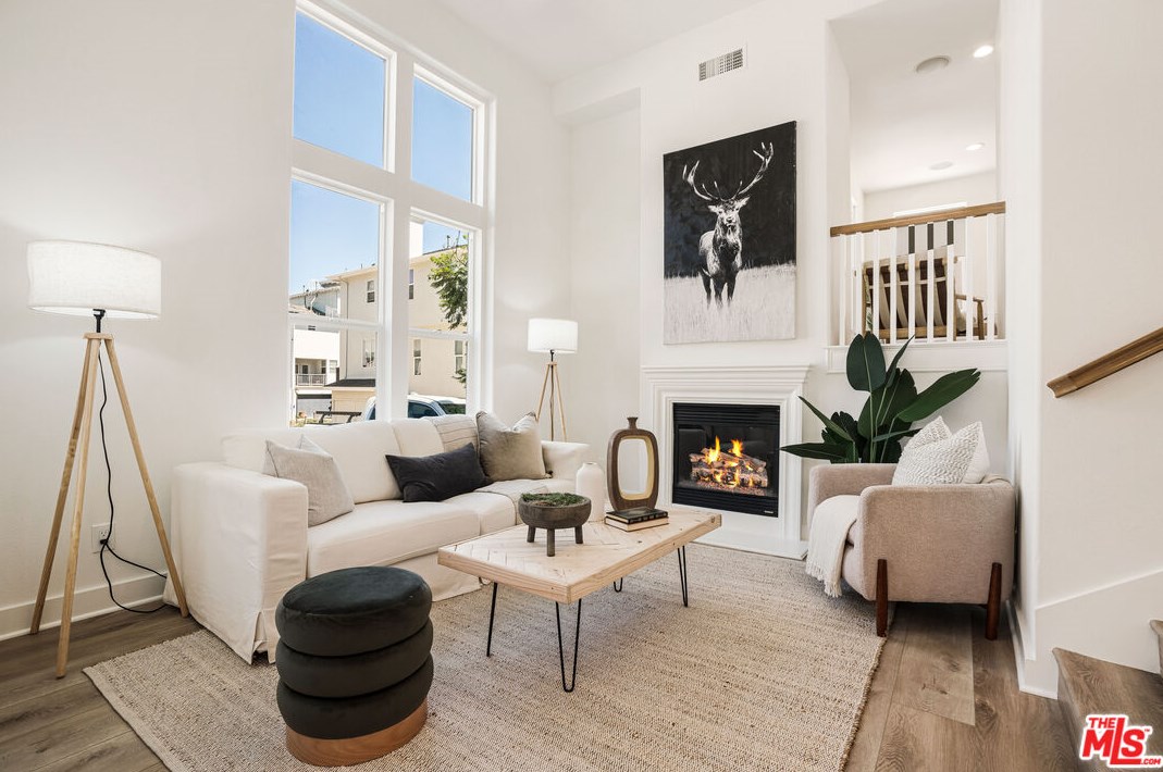6020 Celedon Crk, Los Angeles, CA 90094-2352
