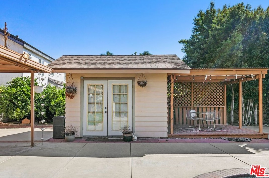 144 Blue Mountain Way, Claremont CA  91711-2824 exterior