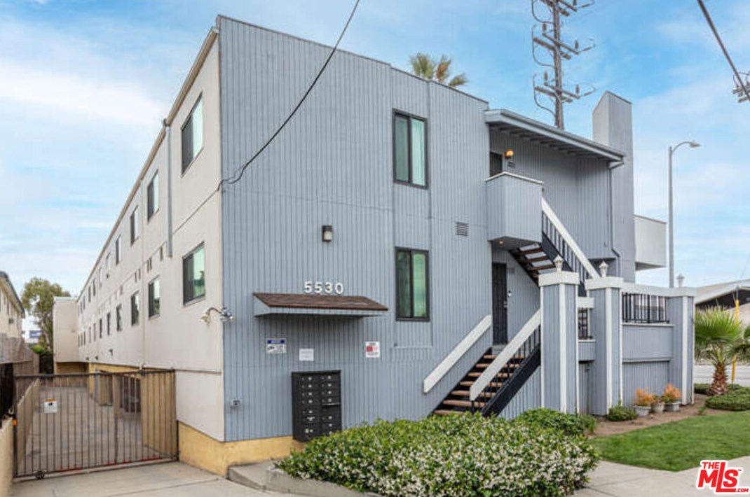 5530 Thornburn St, Los Angeles CA  90045-2142 exterior