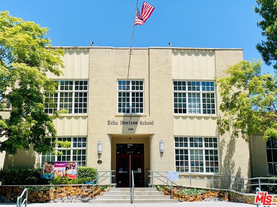 3341 Mcmanus Ave, Los Angeles CA  90232-7404 exterior