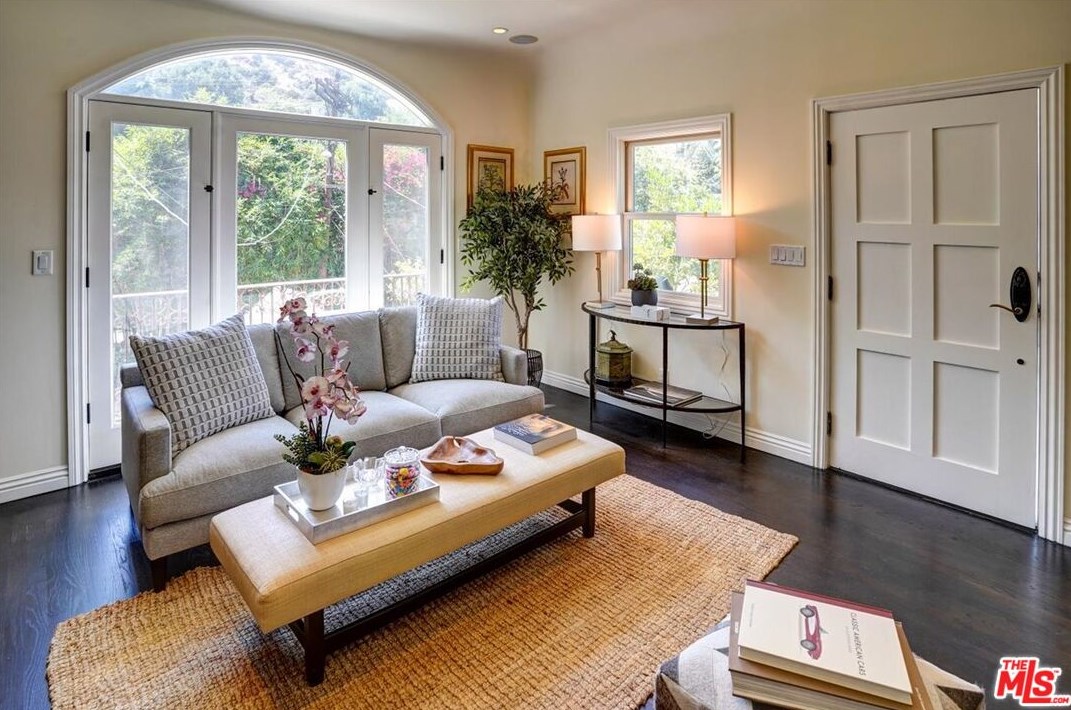 2070 Stanley Hills Dr, Los Angeles CA  90046-7752 exterior