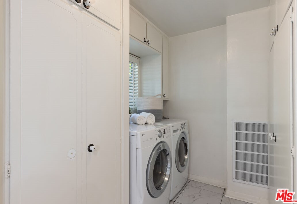 11600 Canton Pl, North Hollywood CA  91604-4163 exterior