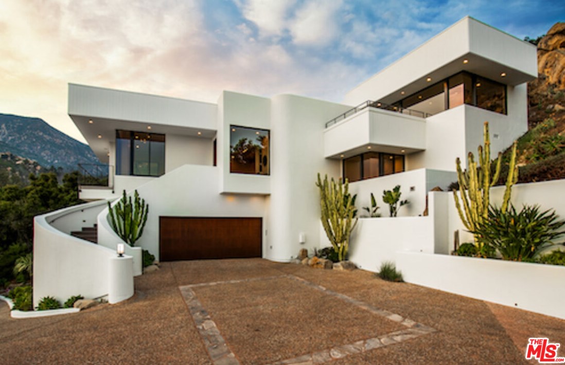 900 W Park Ln, Santa Barbara, CA 93108