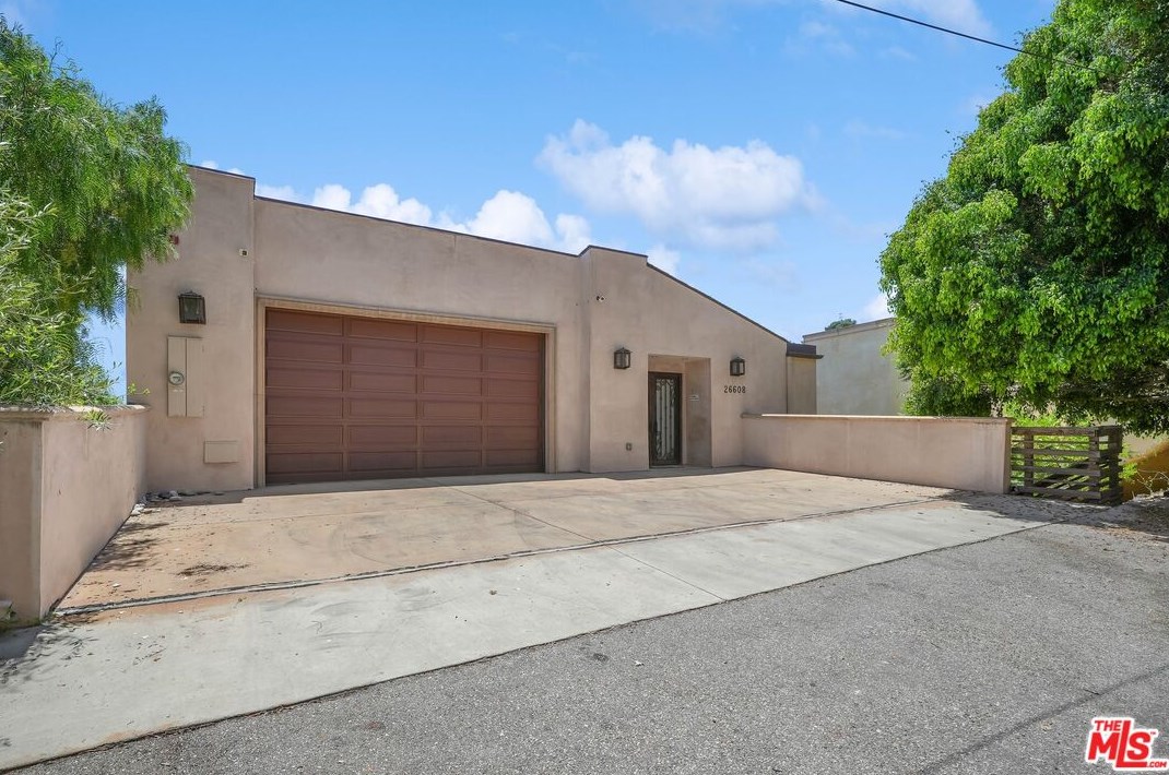 26608 Ocean View Dr, Malibu, CA 90265