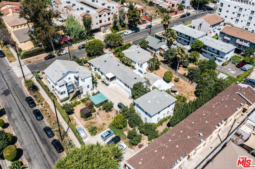 600 Juanita Ave, Los Angeles CA  90004-2216 exterior