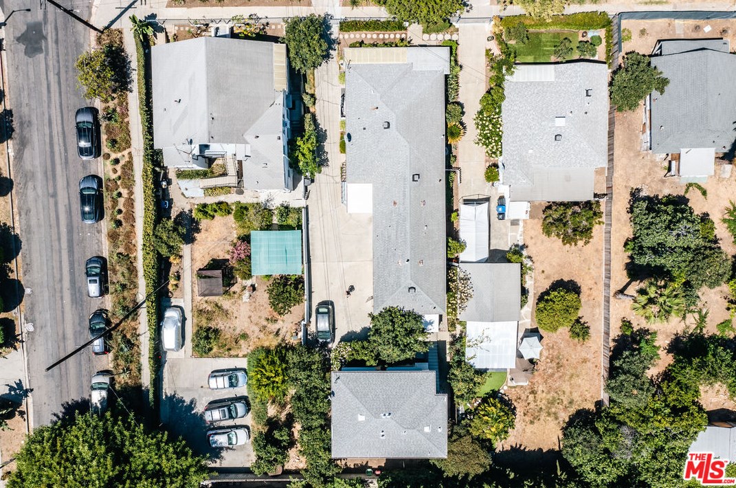 600 Juanita Ave, Los Angeles CA  90004-2216 exterior