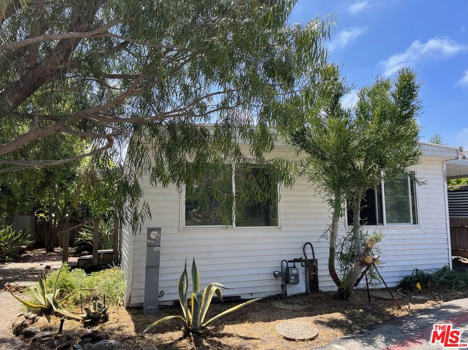 165 Paradise Cove Rd, Malibu CA  90265-8165 exterior