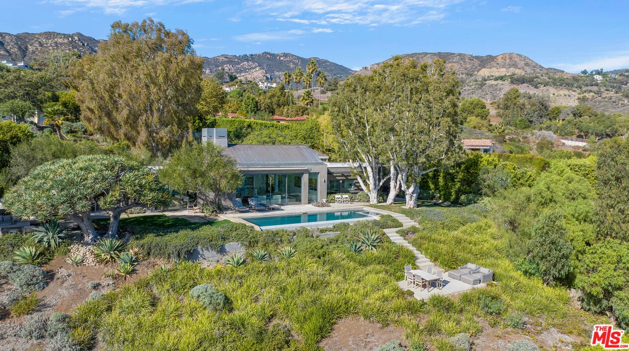 22575 Carbon Mesa Rd, Malibu, CA 90265-5018