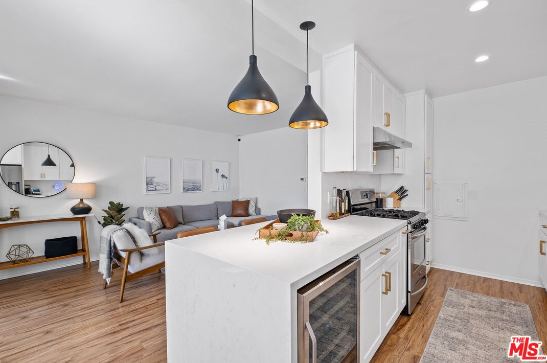2621 Centinela Ave #17, Santa Monica, CA 90405